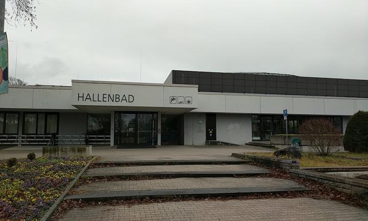 Hallenbad